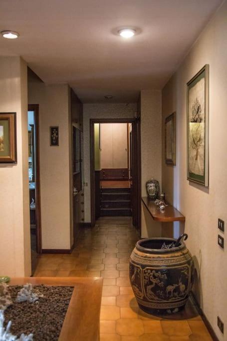 Casa Su Lago Privato A Due Passi Da Milano เซกราเต ภายนอก รูปภาพ
