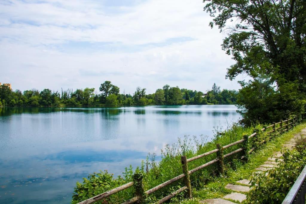 Casa Su Lago Privato A Due Passi Da Milano เซกราเต ภายนอก รูปภาพ